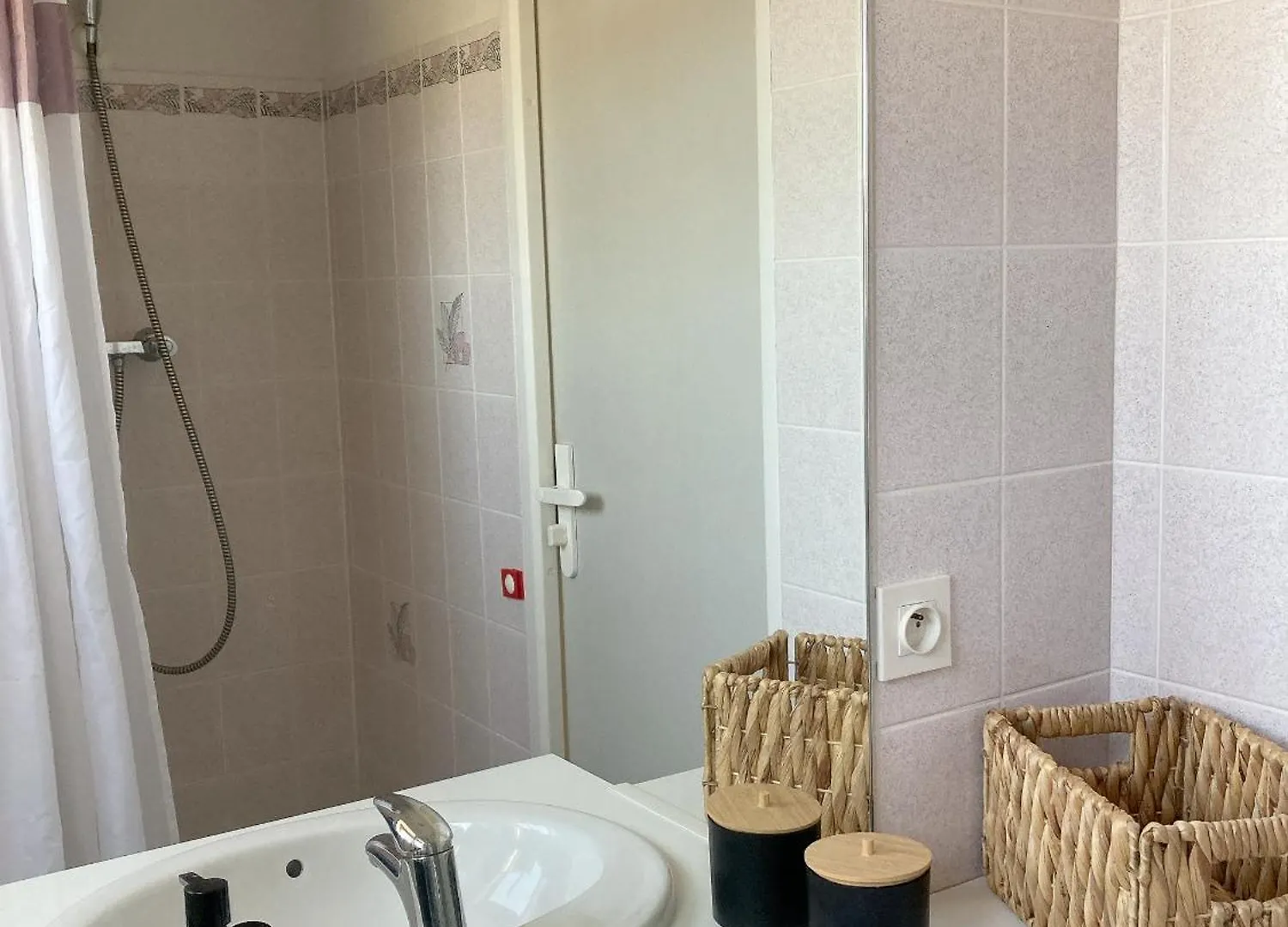 Les Sardines Bleues Pour 2 A 4 Vacanciers Carnac Apartment
